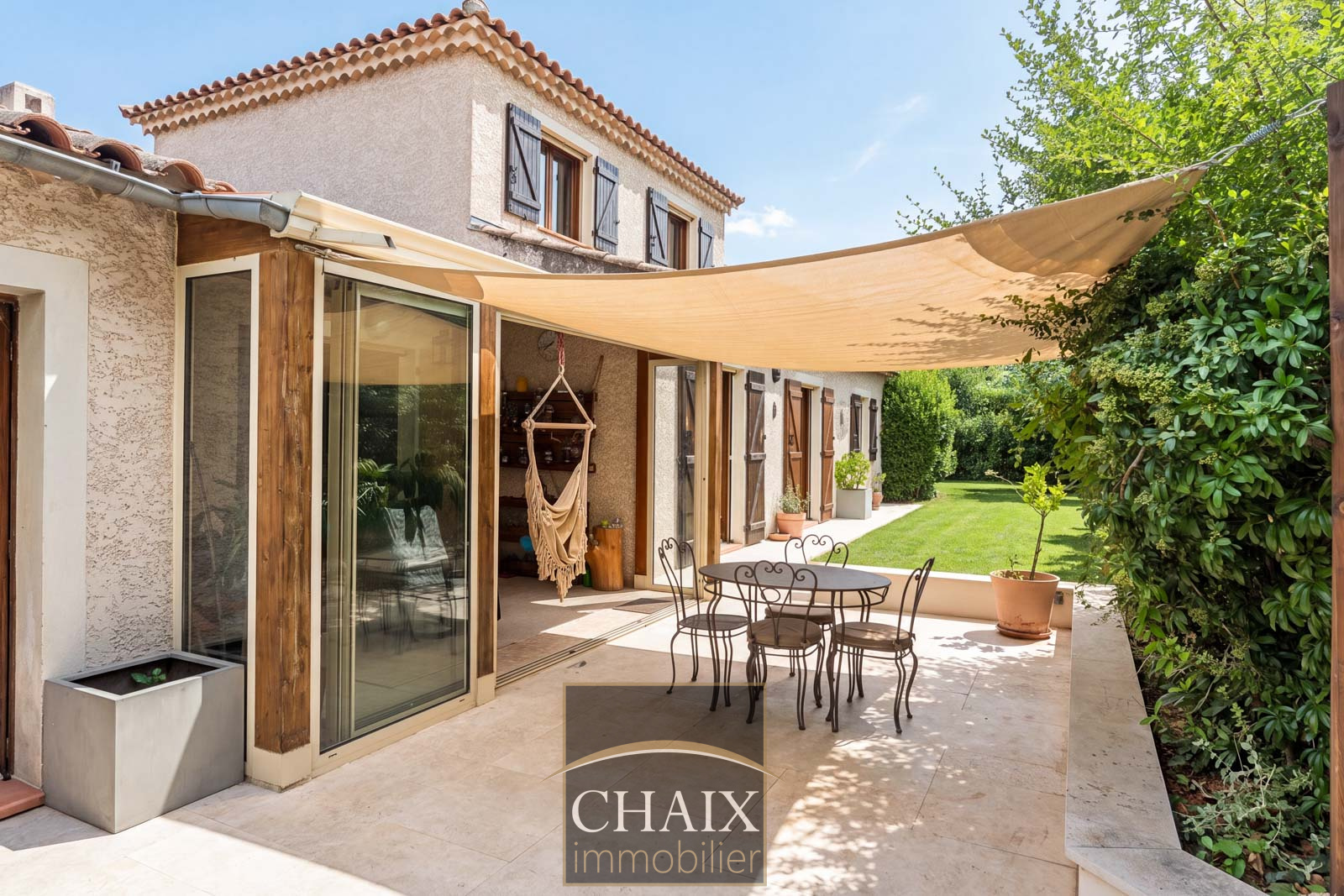 Aubagne Dans un environnement résidentiel maison familiale