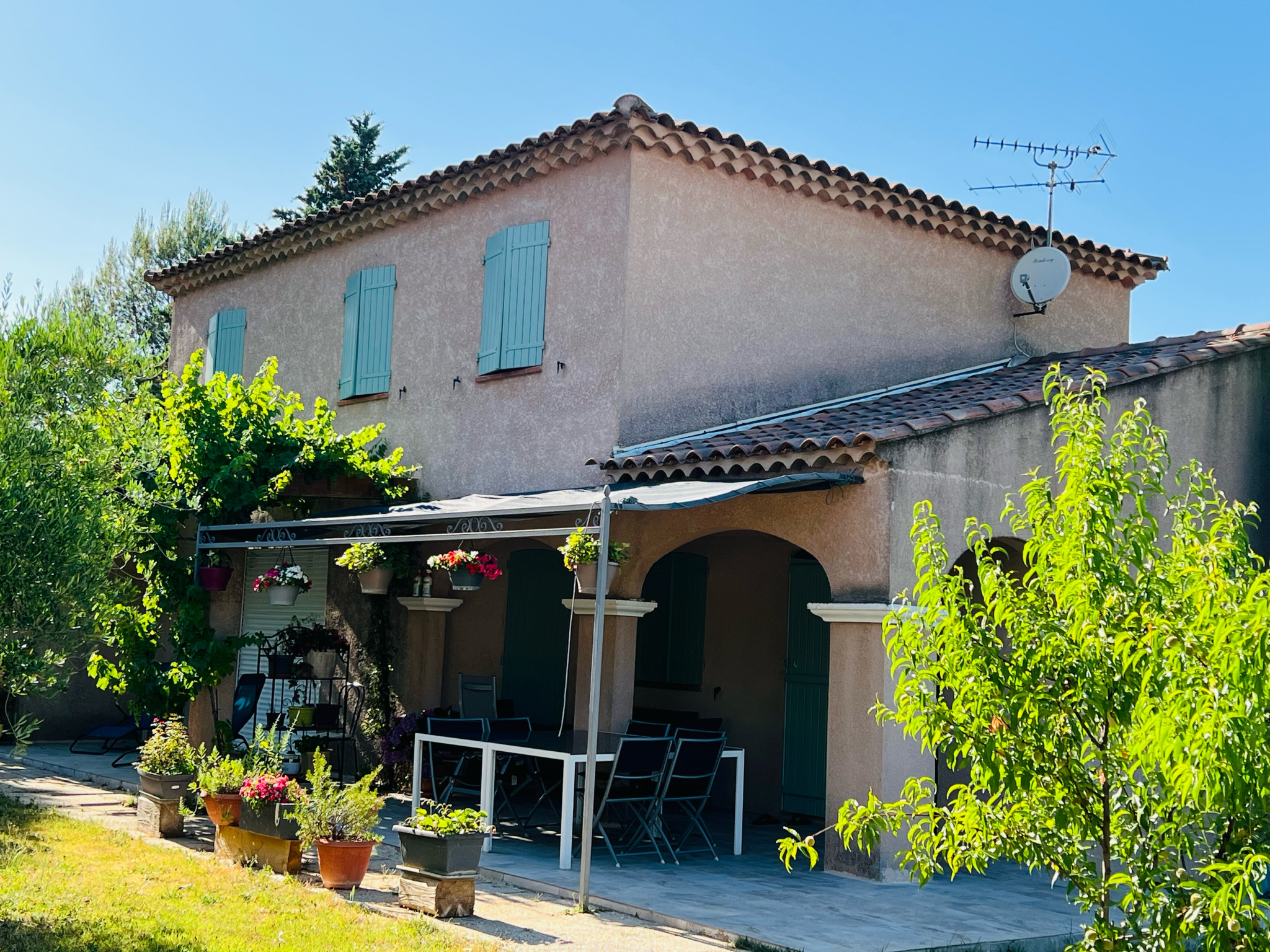 13112 LA DESTROUSSE - Villa type 5 piscine vue dégagée