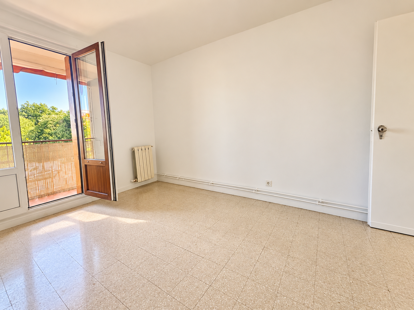 Aubagne Type 3 avec balcon et stationnement